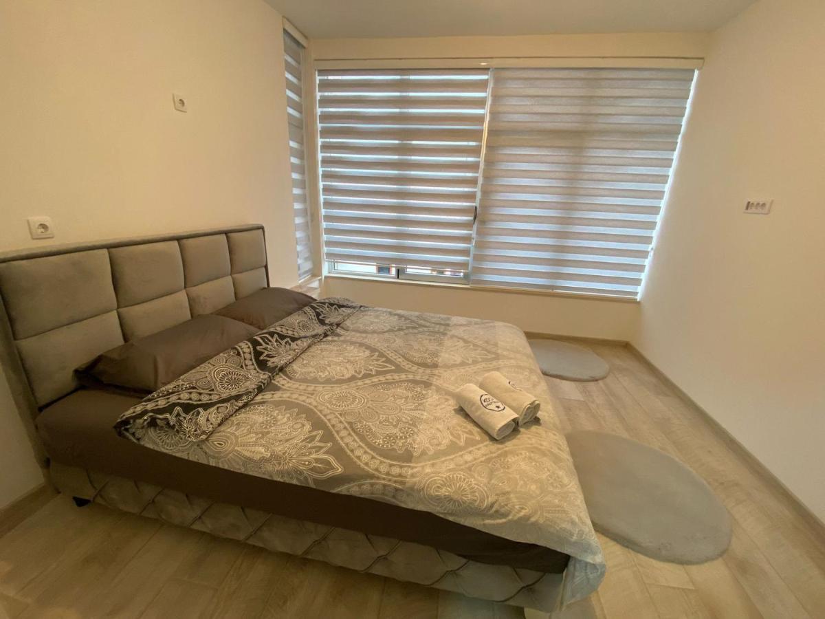Koca Apartmani Нови-Пазар Экстерьер фото