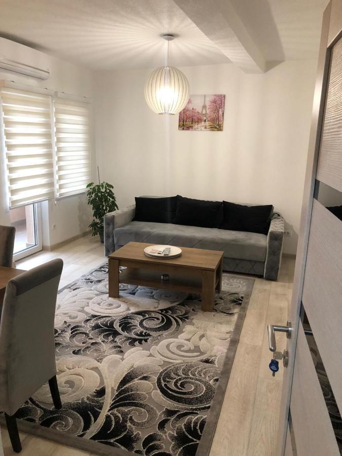 Koca Apartmani Нови-Пазар Экстерьер фото